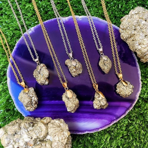 Colares em Pirita: pedra da prosperidade