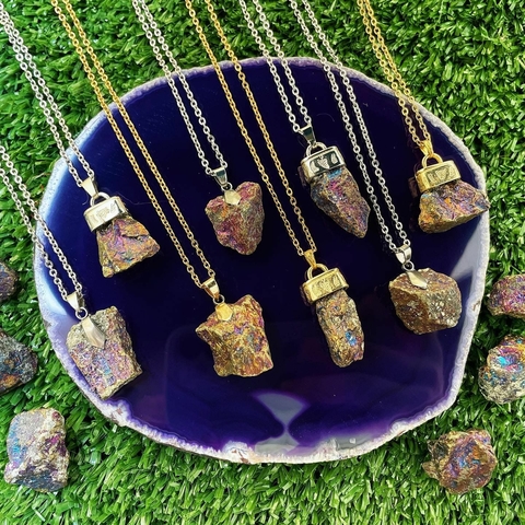 Colares com Pingente em Bornita