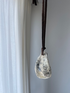 collar grey sea