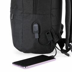 Imagem do Mochila de Nylon USB 24L