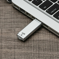 Pen Drive Super Talent 4GB/8GB na internet