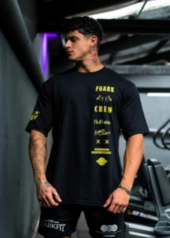 REMERA OVERSIZE FUARK (NEVER BACK DOWN NEGRA)