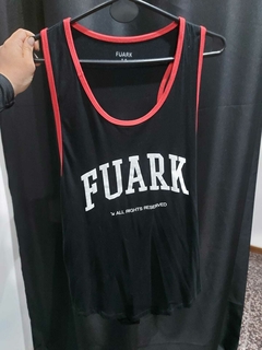 MUSCULOSA REEB UNISEX - (FALL RIGHTS RESERVED- NEGRA CON ROJO)