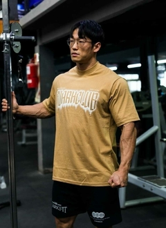 REMERA OVERSIZE FUARK (DARKSEASON BEIGE)