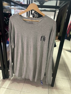 REMERA MANGA LARGA FUARK (FK- GRIS CLARO) - comprar online
