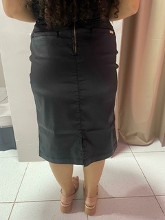 Saia midi em corino