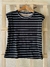 Remera con hombreras