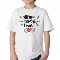 Remera All You Need Is Love Corazon Amor - TiendaCubik