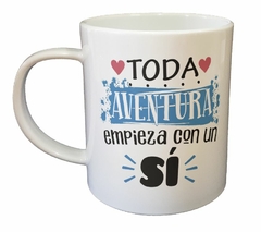 Taza Toda Aventura Comienza Novios - comprar online