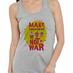 Musculosa Deportiva Make Cupcakes No War - comprar online