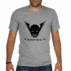 Remera Winged Skull Mascara Casco Guerrero