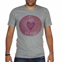 Remera Tu Corazon Es Mio Rosado Frase en internet