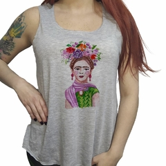 Musculosa Frida Kahlo Sonriendo Flores Hojas