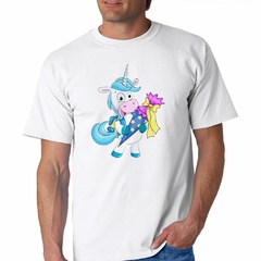 Remera Unicornio Hombre Con Un Ramo en internet