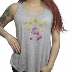 Musculosa Unicornio Feliz Con Estrellas