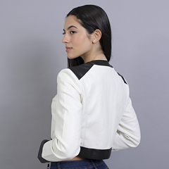 Campera combinada ZENDAYA en internet