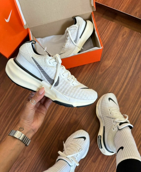 Nike Zoom X Invincible Run 3