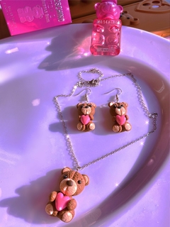 Cadena Moschino