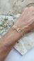 Pulseira Letra com Pedra e Ouro 18k - comprar online