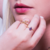 Anel pedra gota Ouro 18k - Moya Joias Online
