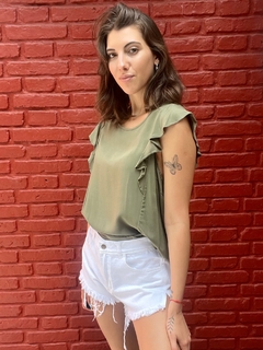 BLUSA SOFI VERDE CON VOLADOS