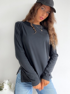 REMERA MANGA LARGA, ESCOTE REDONDO - Terra Indumentaria SL