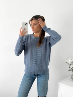 SWEATER ANCHO CALADO Y TRENZADO IVETTE - comprar online