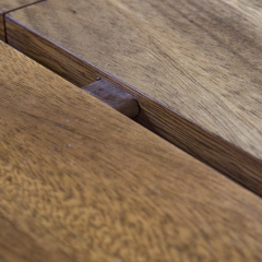 Mesa Sheraton con Trampa en internet