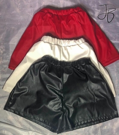 Short Josefina