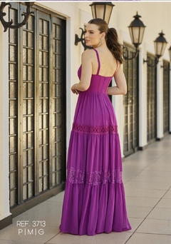 3713 VESTIDO LONGO EM MUSSELINE E GUIPIR