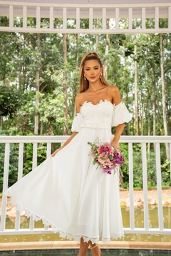 Vestido Off-White Midi com Mangas Removíveis Adore