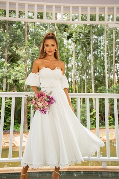 Vestido Off-White Midi com Mangas Removíveis Adore - comprar online