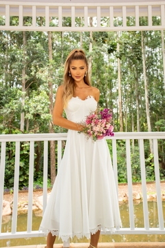 Vestido Off-White Midi com Mangas Removíveis Adore - comprar online
