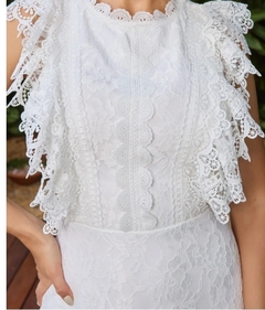 4051 Vestido em Guipir com Tricoline - comprar online