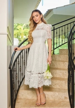 4052 Vestido Midi em Renda com Guipir