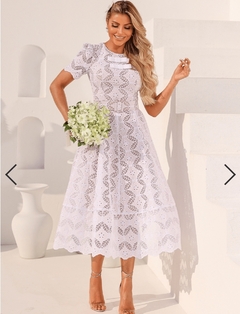 2098 Vestido Midi de Crepe Acetinado Off - comprar online