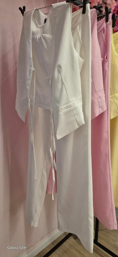 Conjunto calça + colete na internet