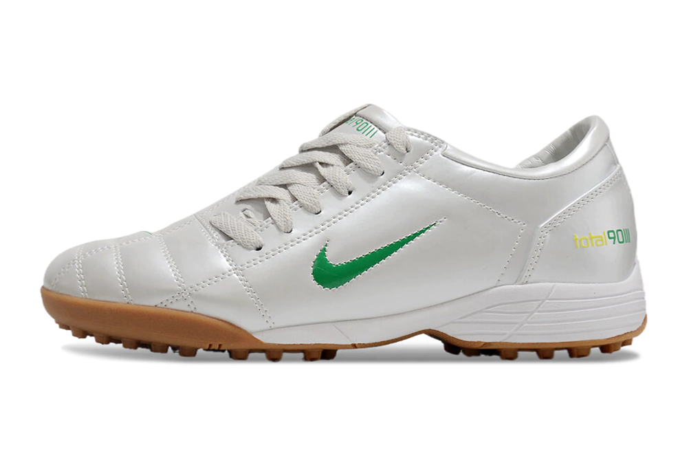 Nike Total 90 ||| - Society