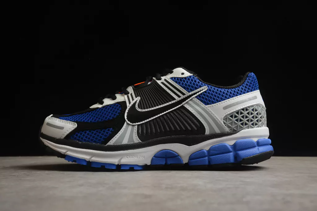 Nike Zoom Vomero 5