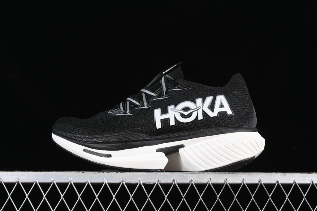 Hoka Cielo X 1