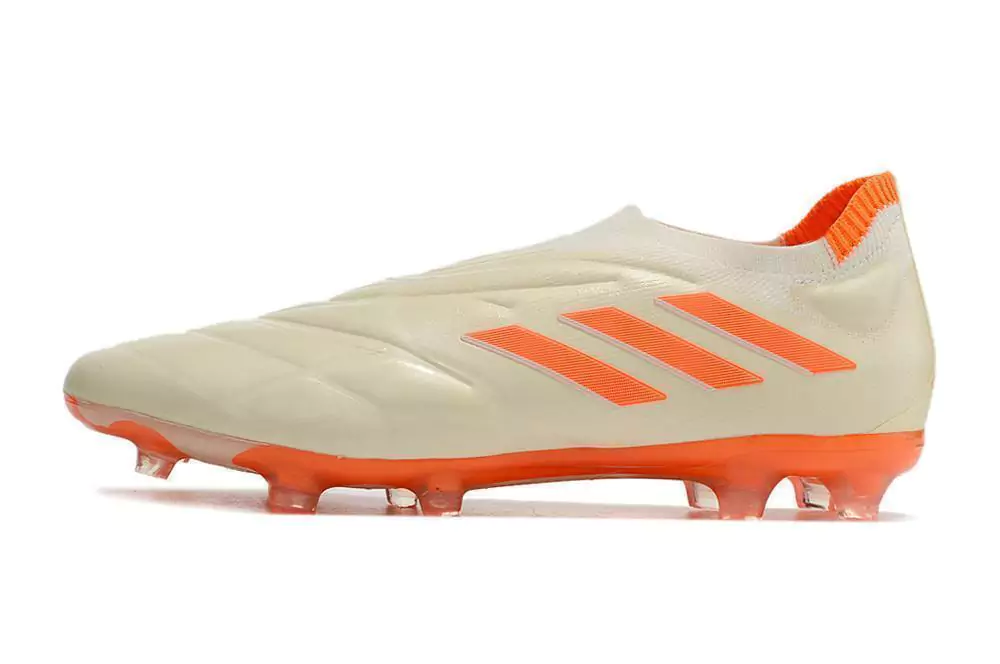 Chuteira Copa PURE+ - Campo