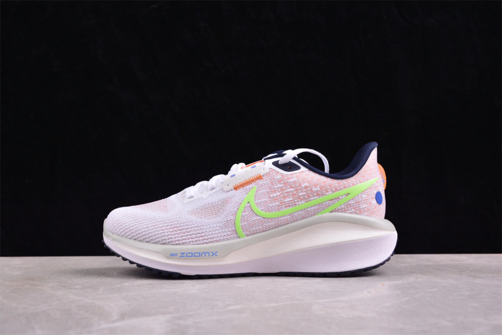 Nike Vomero 17