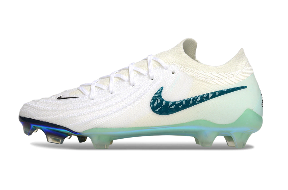 Chuteira Nike Phantom Luna Elite - Campo