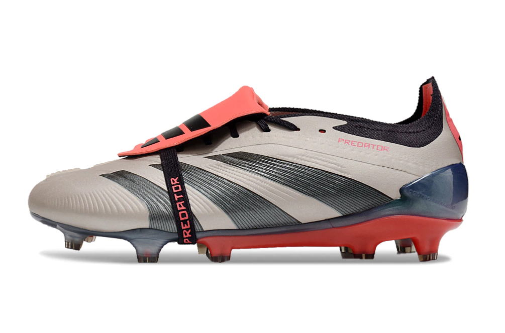 Chuteira Predator Elite Tongue - Campo