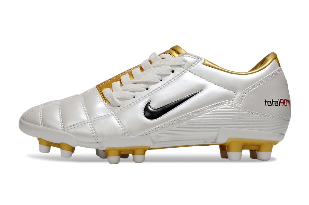 Nike Total 90 ||| - Campo