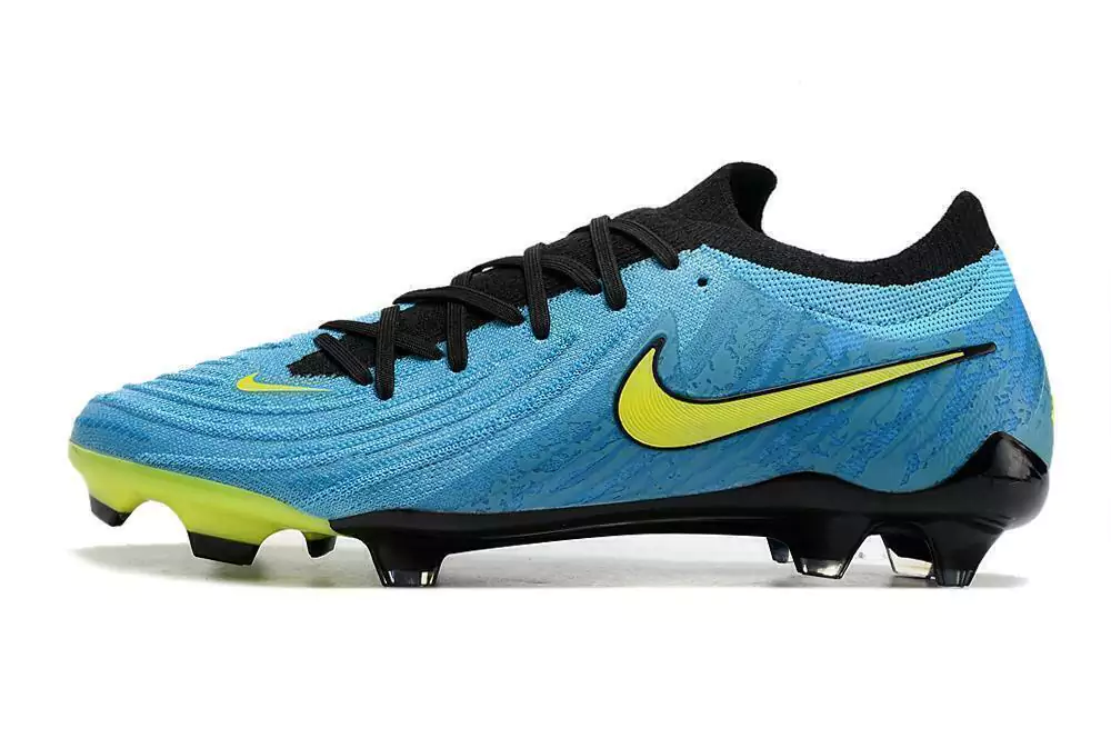 Chuteira Nike Phantom Luna Elite - Campo
