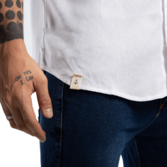 Imagem do Camisa Masculina Branca de Linho Manga Curta