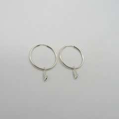 AROS CUBANOS PLATA COMUN N°4 CON DIJE HOJA