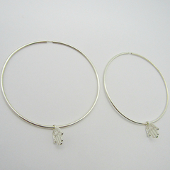 AROS CUBANOS PLATA COMUN N°8 CON DIJE MANO DE FATIMA