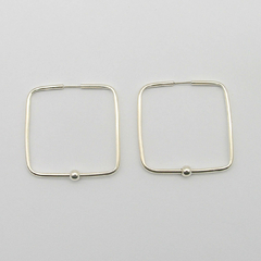 AROS PLATA CUADRADOS N°4 CON 1 BOLITA